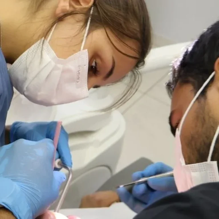 lamina-veneer-laminaveneer-antalya-estetikdis-disdoktoru-ggsmileclinic-dtgokhansavasci-disdoktorlari-muratpasa-kepez-lara-konyaalti